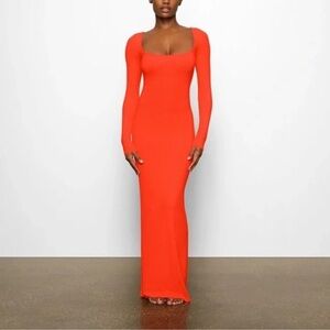 Elegant Red Long Sleeve Dress